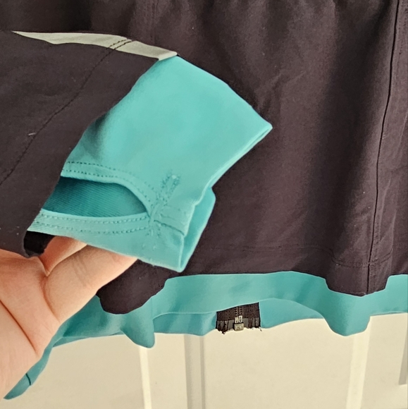 (S) Running room fit wear jersey zip up jacket - Picture 4 of 11